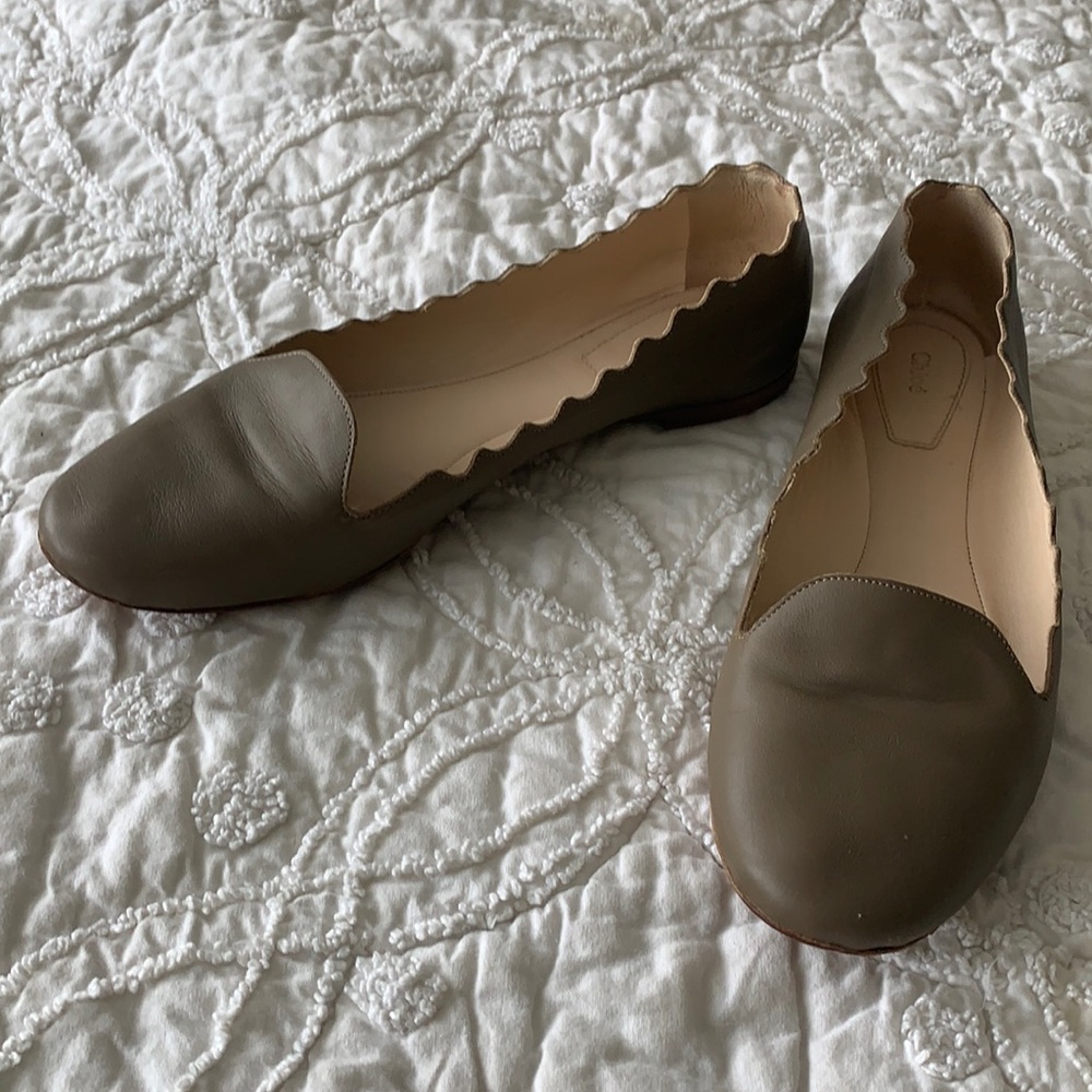 CHLOE flats